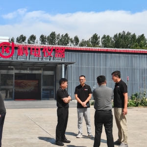 市大數(shù)據(jù)局局長(zhǎng)李家亮一行蒞臨科電儀器調(diào)研指導(dǎo)
